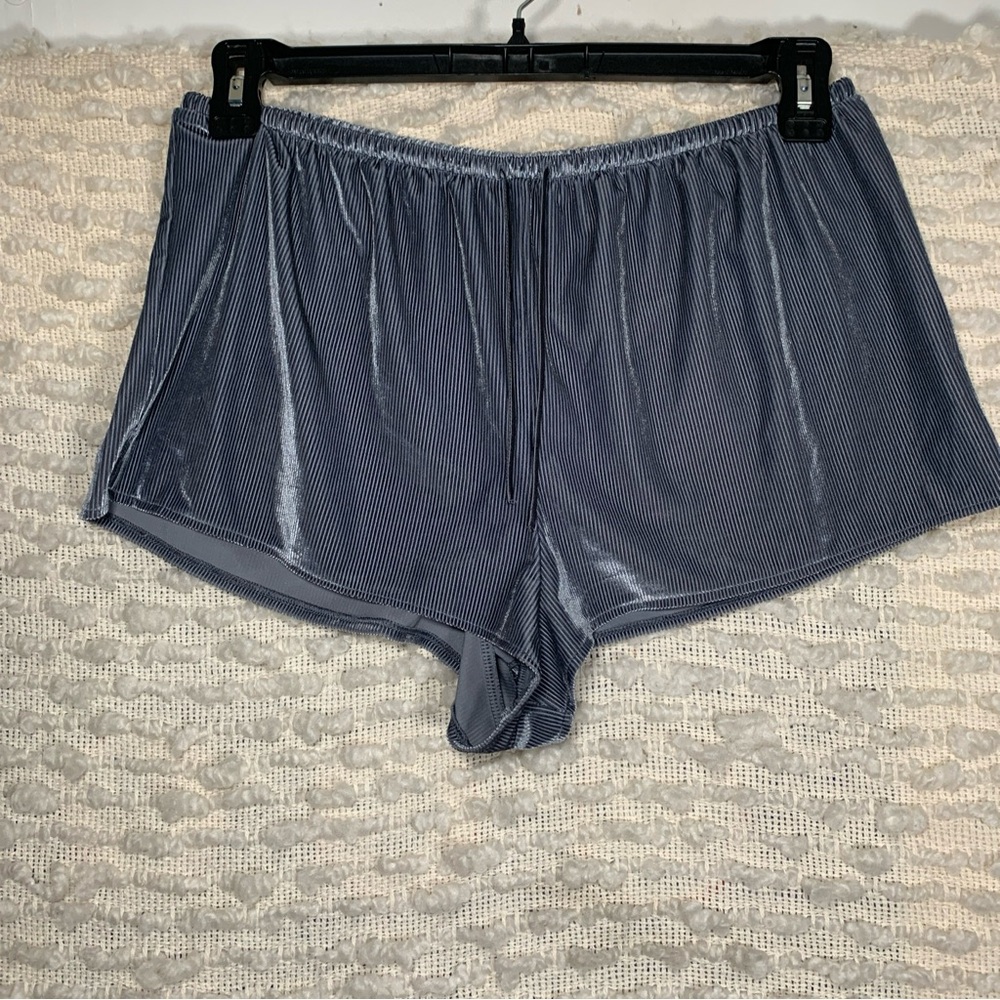 VICTORIAS SECRET WOMENS LARGE‎ RIBBED SHORTS GRAY SLEEPWEAR LOUNGE ELASTIC WAIST